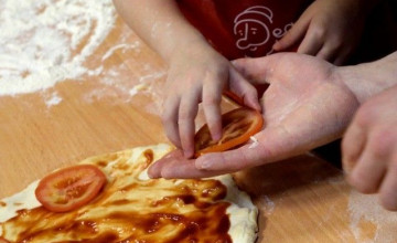 Малышам показали большой мир