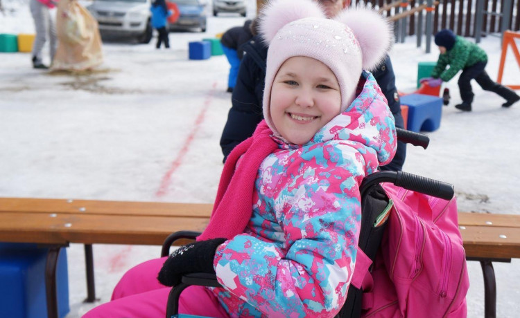 Как девочка, которая не умеет говорить и ходить, научилась считать до ста