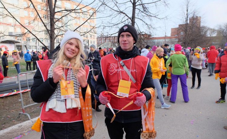 Болельщиков на «Тёплом забеге» соберут в огромную варежку, а потом отправят в черноморский круиз