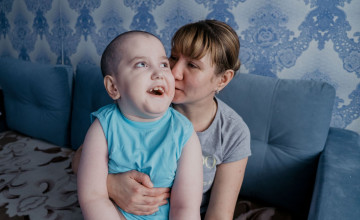 Поддержите Артёма, чтобы он встретил Новый год с родными💛