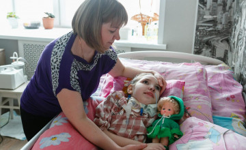 Минздрав выделил 6 млн рублей на помощь неизлечимо больным детям