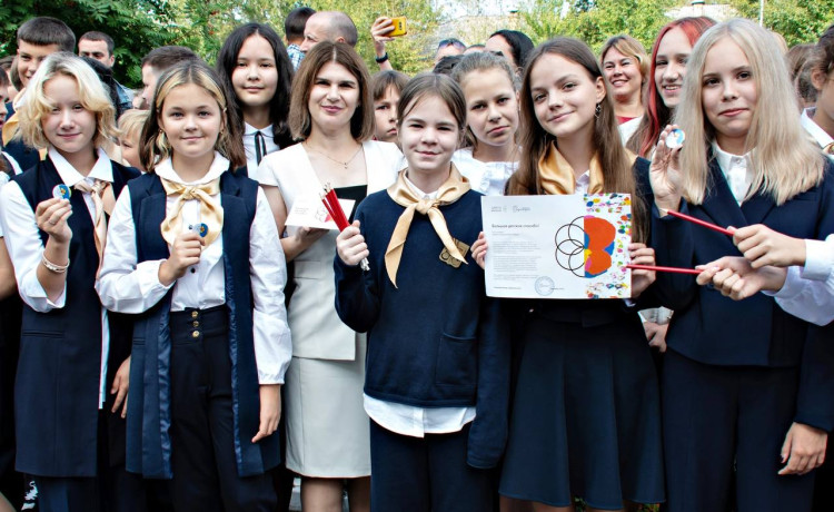 Благодарим большую команду акции «Цветы жизни»