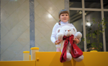 Отправиться в Москву на лечение Диане помогло «Доброе дело»