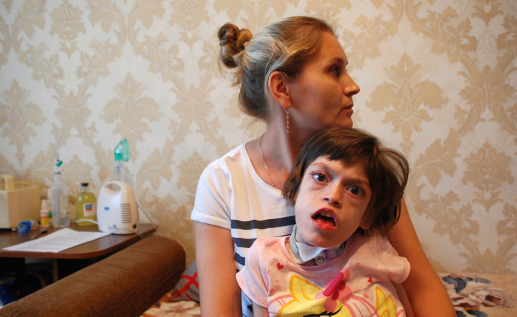 Как «Дедморозим» не потратил 6 миллионов на лекарства детям