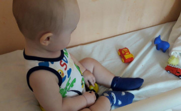 Малыш оказался в больнице без мамы, но благодаря вам не остался один