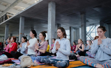 Участники пермского йога-марафона помогут дышать тяжелобольным детям