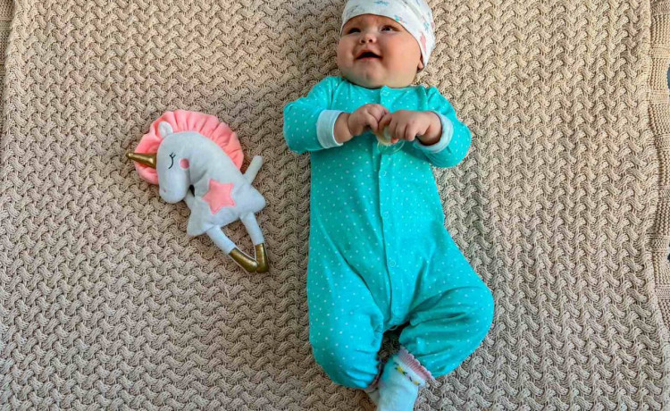 Помогите родителям понять, чем болеет Теона