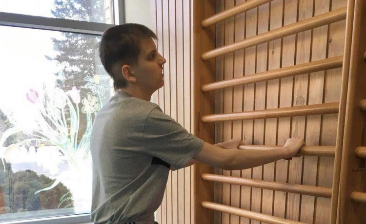 Победить рак Арсению помогают «Цветы жизни»