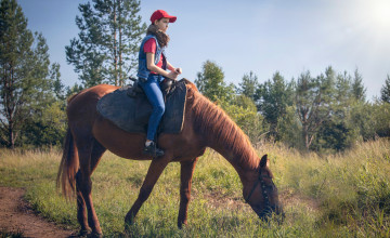 Покаталась на лошадях и стала героиней фотосессии: пермяки помогли исполнить два желания Наташи