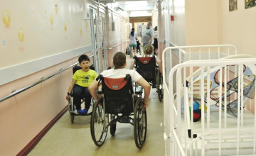 Больница превратилась в детский лагерь