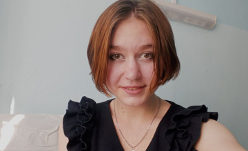 Болезнь запретила Лизе чувствовать — помогите девушке вырваться