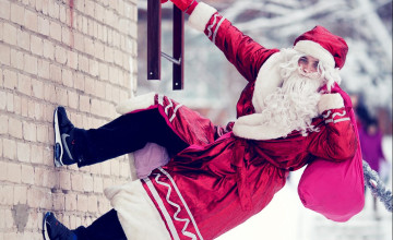 Настоящие чудеса не врываются в дома: мошенники пытаются попасть в квартиры пермяков под видом Деда Мороза