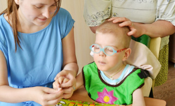 Как работает игровой терапевт «Дедморозим»