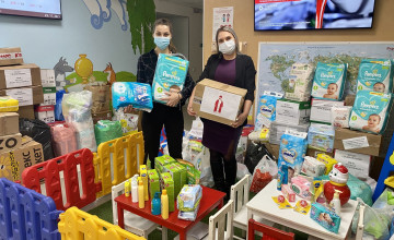 Пермяки собрали 4,5 тысячи подгузников, чтобы помочь детям-сиротам в больницах быстрее идти на поправку