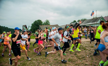 Пробежали 24 км по бездорожью ради детей