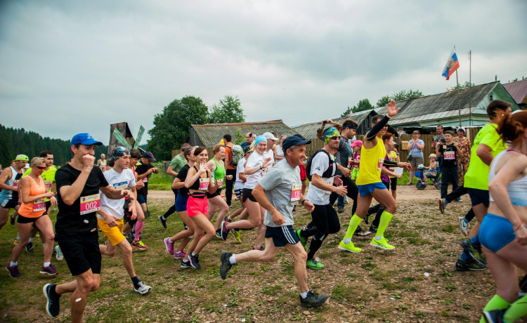 Пробежали 24 км по бездорожью ради детей