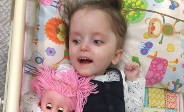 У Алёнки появился щенок. Ей нужна сила, чтобы радоваться новому другу