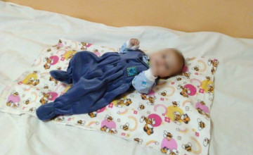 Двухмесячную девочку привезли ночью в больницу. Благодаря вам рядом с ней была больничная мама