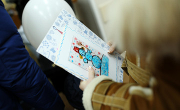 Каждый может стать Дедом Морозом для малышей-сирот