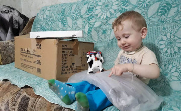 Витя Змитрович получил от пермяков посылку с воздухом