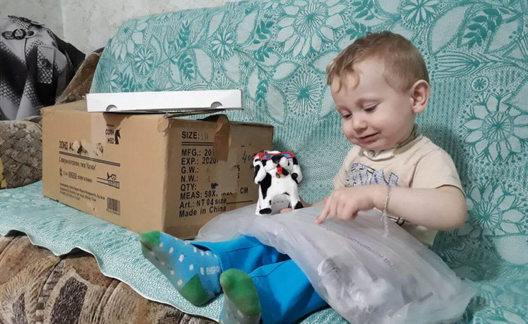 Витя Змитрович получил от пермяков посылку с воздухом