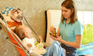 Как участники «Цветов жизни» помогут бабушке позаботиться о внуке