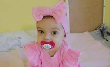 Пермяки поддержали малышку, которой пересадили печень матери