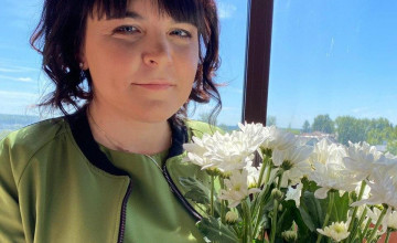 Жизнь за гладкой и глухой стеной