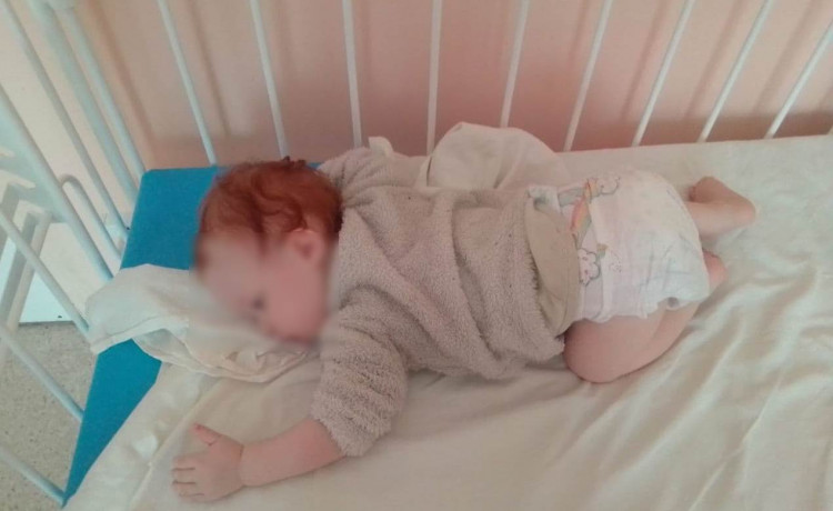 Благодаря больничной маме Стёпа стал улыбаться и сделал первый шаг