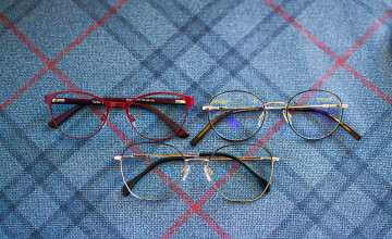 Чудеса повышенной чёткости: «Точка Зрения» и Essilor подарили очки воспитанницам социального центра