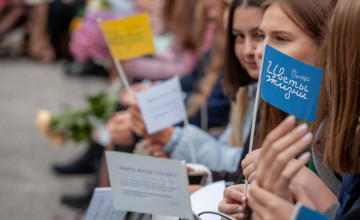 «Цветы жизни»: кому школьники помогали весь учебный год