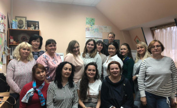 Как специалисты учатся говорить с семьями о раке