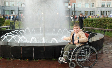 Мальчишки на колясках потусили на студенческом фестивале