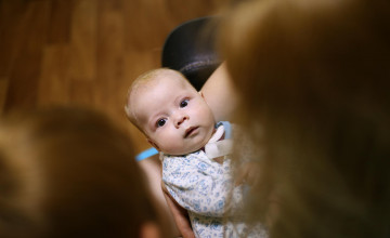 Помогите жить младенцу