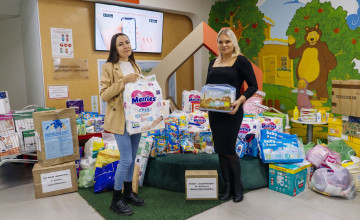 Вязаные носки, подгузники и салфетки: больше тысячи жителей Пермского края позаботились о малышах в больницах