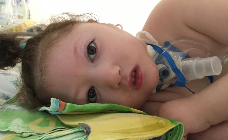 Девочке-лучику из Соликамска нужна помощь, чтобы дышать