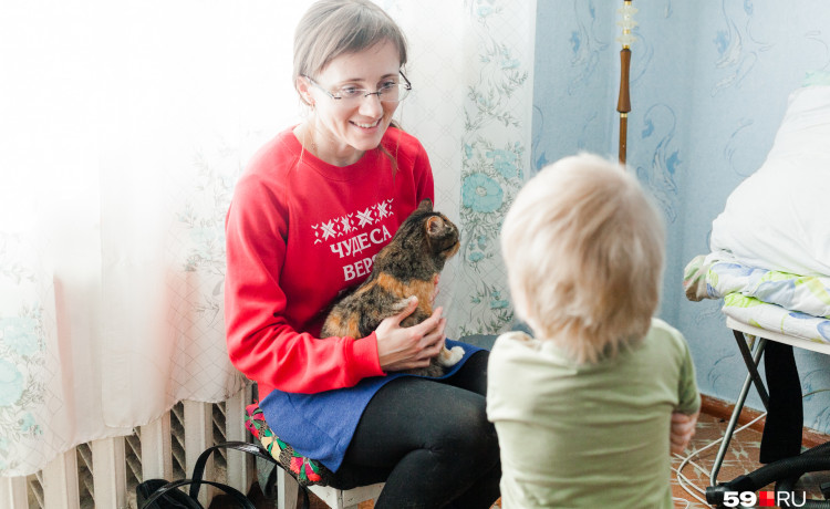 Мамы смогут получить поддержку «Дедморозим» в роддомах по всему региону