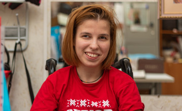 Вернуть будущее без «авось» и «случись». Как выпускница интерната для детей-инвалидов осваивается в жизни с инклюзией, но без иллюзий