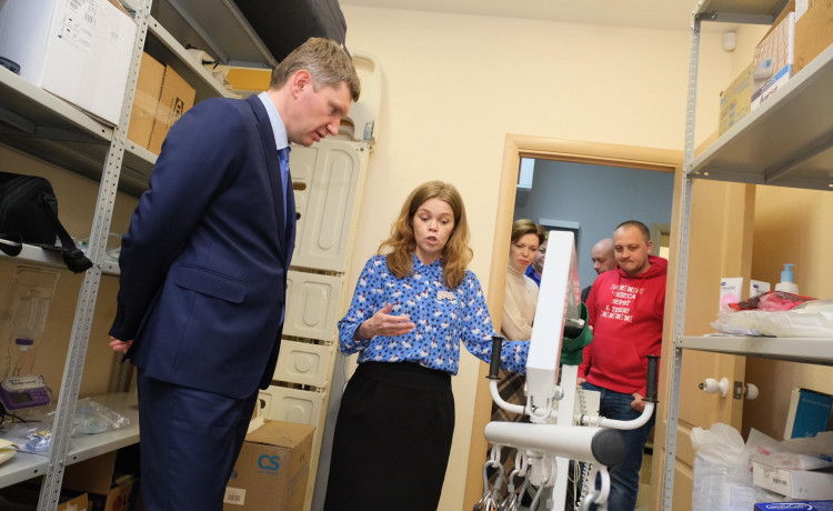 В Пермском крае закупят более 200 единиц медтехники, чтобы дети жили дома, а не в реанимации