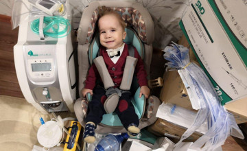 Чудо для Егора совершили всем городом