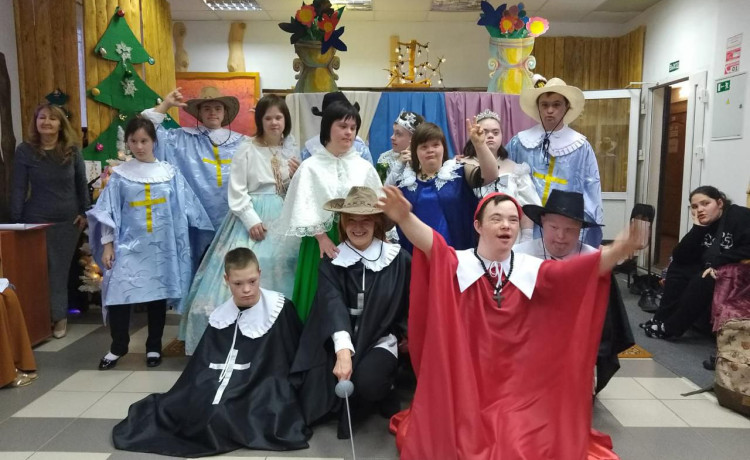 В Перми выпускники детдомов с синдромом Дауна играют главные роли в театре