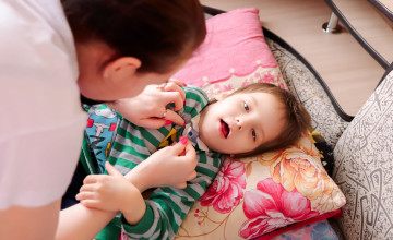 Не хватает 87 тысяч, чтобы чудо для Савелия и его мамы случилось