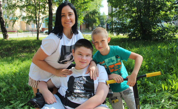 Новости не помогают Артёму жить. Это делаете вы