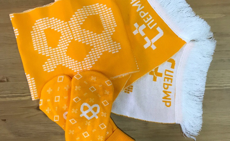 Участников «Тёплого забега» оденут в мандариновые варежки и шарфы