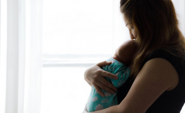 В роддомах Прикамья запретят рекомендовать отказы от детей