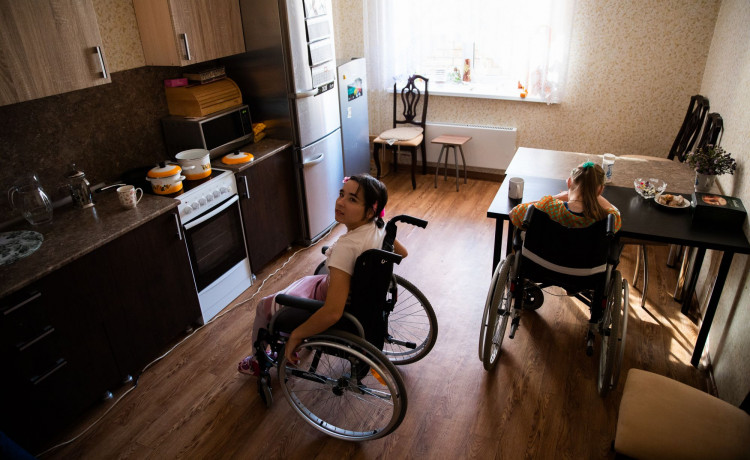 Снежные приключения, важные посылки и другие чудеса: как добрые дела поддерживают ребят из Рудничного интерната в пандемию