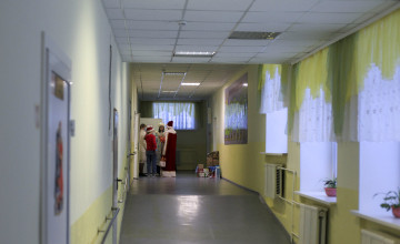 «На следующий год привезите мне книжку про маму». Как мы съездили в интернат для сирот с инвалидностью