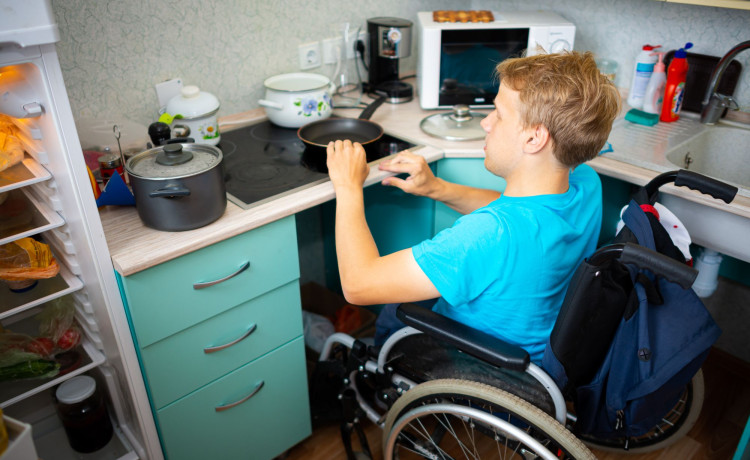 Помогите обустроить квартиры будущего для сирот с инвалидностью