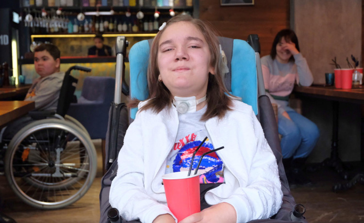 В «Дедморозим» устроили вечеринку с коктейлями