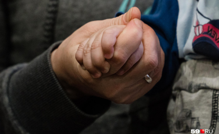 «Может быть, её заберет отец?» История о том, как Елена сохранила семью